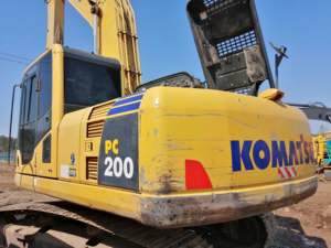 Excavadora de cadenas Komatsu 220-8N1 en oferta, excelente estado de funcionamiento, 100% lista para entrega, motor diésel, excavadora usada en venta. - Product Image 1