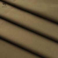 Tissu sergé en polyester 100% tissé et teint, 240 g/m², toucher coton doux, respirant, fournisseur fiable, pour vêtements de sport et manteaux d'hiver tendance