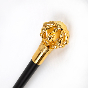 Magnifique Canne Couronne Dorée - Poignée Couronne Creuse en Métal, Sceptre Cérémoniel, Décoration pour Banquet/Mode Vintage/Événement Thématique - Product Image 1