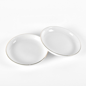 صينية مجوهرات سيراميك دائرية فاخرة بحواف ذهبية مطبوعة بشعار مخصص، طبق للخواتم والقلائد - Product Image 1