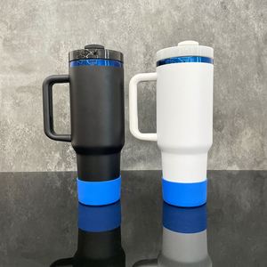 Gobelet isotherme en acier inoxydable plaqué bleu 40 oz H2.0 avec manchon en silicone pour gravure au laser - Product Image 1