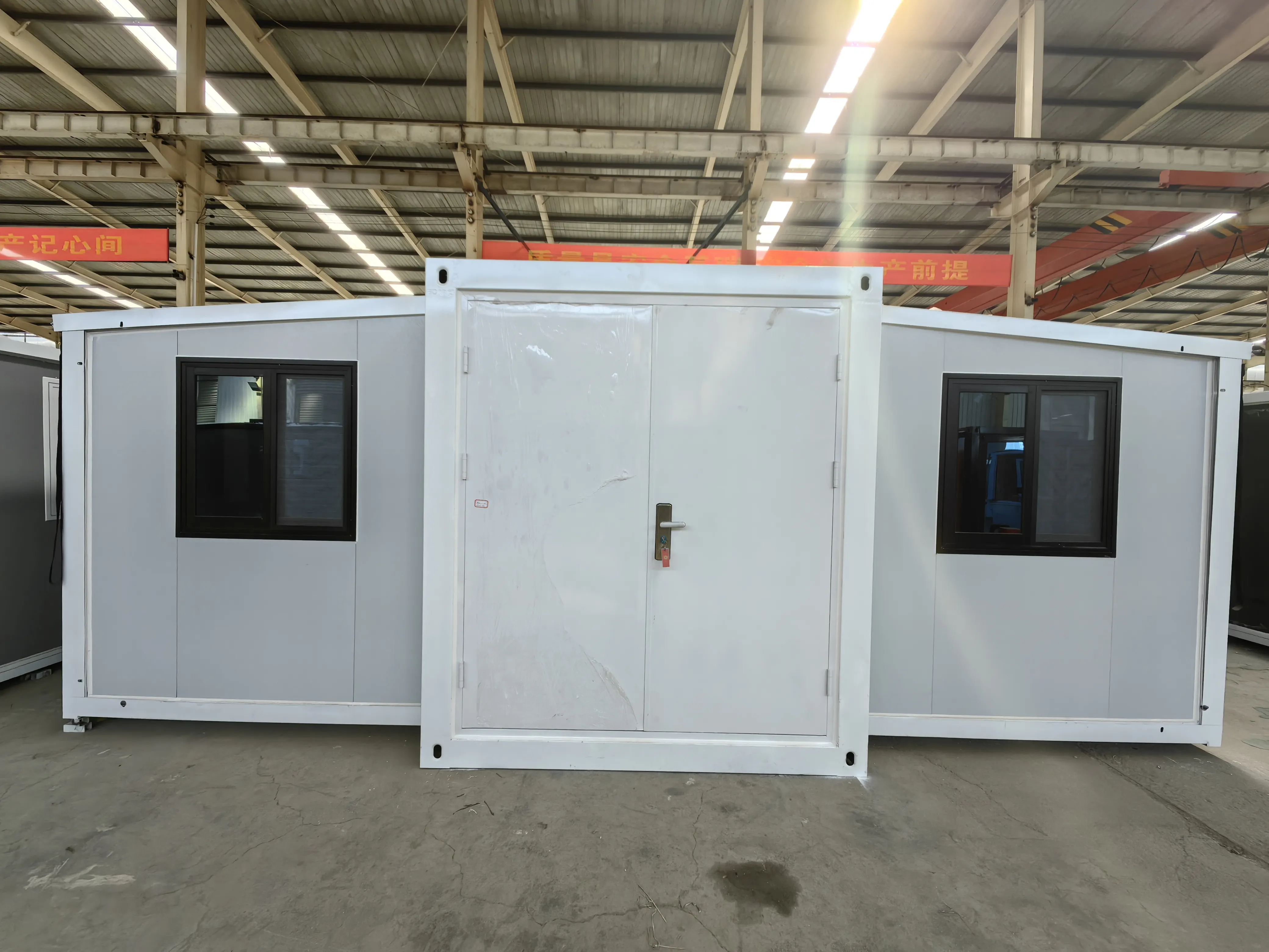 XH EU prefab 20ft 40 ft Ba phòng ngủ mở rộng nhà CONTAINER