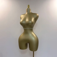 Mannequin féminin courbé, hanches larges, modèle brésilien, mannequin en cuir mat doré, demi-taille plus, buste supérieur à vendre