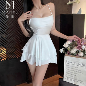 Robe nuisette en satin sexy et séduisante pour femmes, lingerie avec un dos magnifique et des détails à nouer, une chemise de nuit de style uniforme et très sensuelle. - Product Image 5
