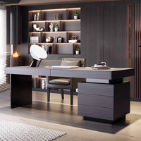 Bureau d'ordinateur design italien moderne et minimaliste Bureau pour senior avec lumière, couleur fumée de luxe pour les études