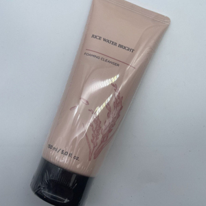 Limpiador Facial FIS Shop Rice Bright Water, Antiarrugas, Antienvejecimiento, Aclara la Piel - Product Image 3