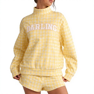 Sweat-shirt col roulé jaune à carreaux pour femme, tricoté décontracté à manches longues avec imprimé lettres sur le devant, idéal pour le printemps - Product Image 1