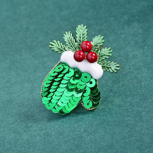 XILIANGFEIZI クリスマス キュートグローブ 雪の結晶ブローチ 赤緑エナメル インスデザイン風 クロスボーダー装飾ピン - Product Image 3