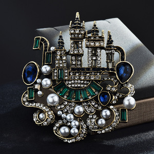 Broche de diseño de castillo hermoso y lujoso de estilo barroco para hombres y mujeres, accesorios de joyería, regalo sorpresa para parejas en bodas, fiestas y días festivos - Product Image 5