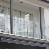Prêt à expédier facile à installer garde-corps en verre sur mesure garde-corps en plexiglas garde-corps extérieur en verre en acier pour balcon