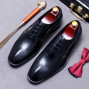 Chaussures de luxe originales Poopperkin pour hommes, style européen et américain, faites à la main, couleurs variées, richement décorées, pointues, Oxford sculptées, à lacets, antidérapantes ASTON - Product Image 5