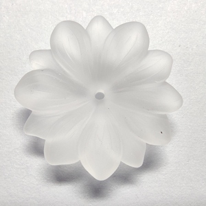 F171 Pierre précieuse en vrac de 20 mm, en quartz blanc dépoli, de forme florale, artisanale, pour la création de bijoux - Product Image 1