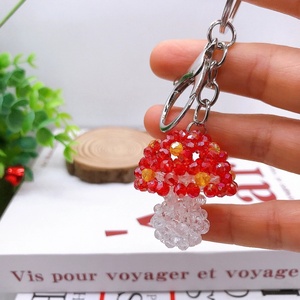 พวงกุญแจโลหะแบบกำหนดเองได้ ของตกแต่งกระเป๋าสะพายเด็ก ลูกปัดอะคริลิคใสทรงเหลี่ยม งานแฮนด์เมด พวงกุญแจรูปเห็ดน่ารักสำหรับรถยนต์ - Product Image 5