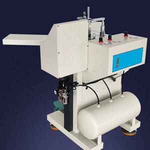 Machine à clouer les coins CNC Honggang, longueur 170 mm, épaisseur 80 mm, entièrement automatique pour l'assemblage de cadres - Product Image 2