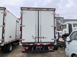 Camion Refrigerato ISUZU 4X2 15 M3 con Unità di Refrigerazione Opzionale - Product Image 5