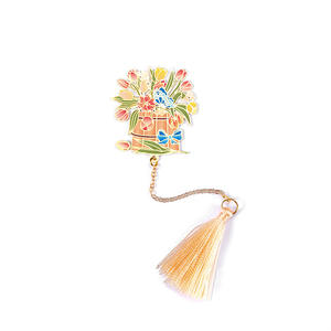 Fabrikant Groothandel Creatieve Mini Bloem Metalen Bladwijzer Gesp Hanger Custom Messing Verguld Messing Bladwijzer Met Kwastjes - Product Image 6