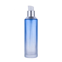 Conteneurs cosmétiques bleus en gros du fabricant, flacons pompe pour lotion 15ml 30ml 50ml 100ml pour soins de la peau