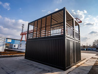 Casa de huéspedes prefabricada autónoma con estructura de acero y baño integrado, tipo cabaña de cristal para vacaciones, ideal para jardín.