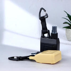 Botella de spray táctica de 80 ml, accesorio portátil para acampar al aire libre y senderismo con gancho de mosquetón para herramientas de supervivencia - Product Image 2