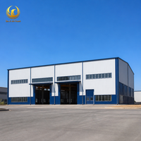 Usine de fabrication d'acier robuste, atelier industriel, bâtiment métallique préfabriqué, usine de production