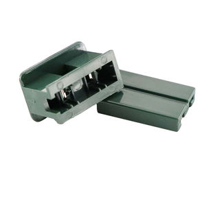 Prise électrique tout-en-un Vampire SPT-1 à glissière mâle 8A 125v - Product Image 3