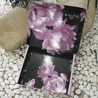 Caja de correo de papel de color púrpura Impresión de doble cara Diseño de logotipo personalizado Caja de ropa de papel con laminación brillante