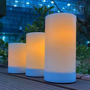 Lilin Dekorasi Pernikahan LED Lilin Acara Pesta Pilar Plastik Luar Ruangan Tenaga Surya Isi Ulang Pabrik Natal