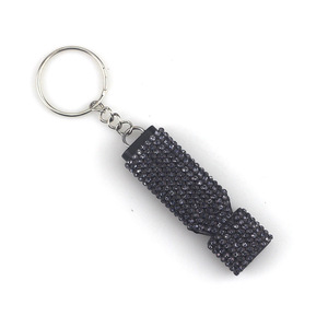 Nouvelle mode : Porte-clés sifflet plat de sécurité pour femme, kit d'autodéfense d'urgence avec mini sifflet diamanté - Product Image 6