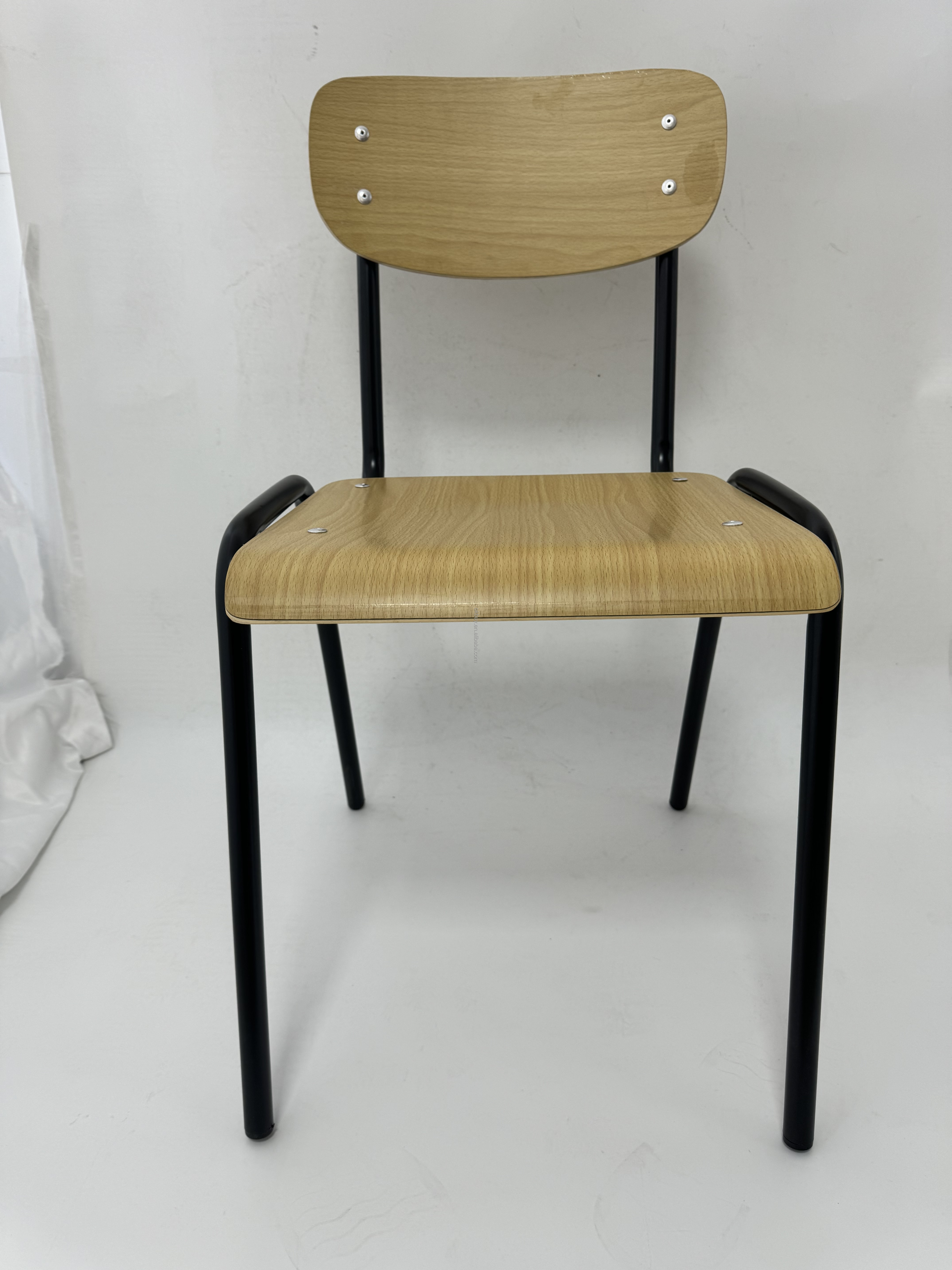 only chair black leg
