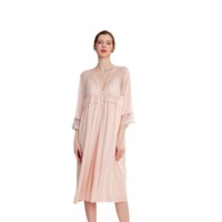 Marque privée fabricant lisse vêtements de détente en satin français de luxe robe caraco en dentelle peignoir long pour femmes vêtements du matin à la maison