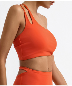 Reggiseno Yoga ad Alta Elasticità del Produttore Bangladese, Leggero con Incrocio sulla Schiena, per Donna Taglie Forti, con Imbottitura Effetto Push-Up - Product Image 3