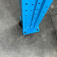 Système de rayonnage à plateforme de mezzanine modulaire à 2 niveaux en structure acier, capacité de charge 1000 kg/m², protection contre la corrosion, usage intensif
