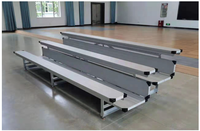 3 sièges de tribune en aluminium à faible hauteur, intérieur/extérieur, avec roulettes