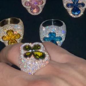 豪華なウェディングジュエリー925スターリングシルバーピンクウォータードロップVVSモアッサナイトダイヤモンド「ラッキークローバー」「アイスクロス」リングカップル用 - Product Image 1