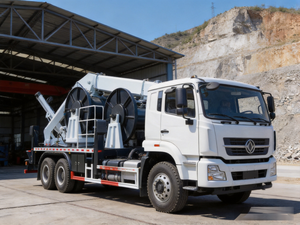 Nuovo <span class=keywords><strong>Camion</strong></span> Diesel Elettrico 6x4 per Cavi Pesanti con Verricello Idraulico e Avvolgitore per Grandi Miniere a Cava Aperta, Capacità di Carico Super Elevata - Product Image 1