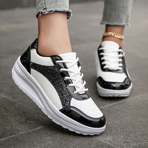 Zapatos Deportivos Casuales con Cordones para Mujer, Zapatos para Caminar Antideslizantes para Primavera y Otoño - Product Image 1