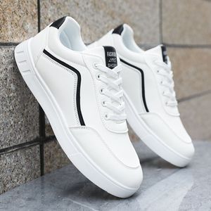 Nuevos Zapatos Blancos Sencillos y Cómodos para <span class=keywords><strong>Hombre</strong></span>, Venta Caliente de Fábrica, Zapatos Casuales de Bajo Precio para Niños, Zapatos Negros Escolares - Product Image 6