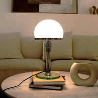 Nouvelle lampe de table de style nordique moderne Bauhaus, corps en verre, électrique 5V, commande par interrupteur, LED, protection des yeux, température de couleur réglable