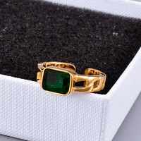 Bague en pierre émeraude naturelle pour femme, bijou de luxe modeste, pierre précieuse, idéal comme cadeau d'anniversaire ou de mariage
