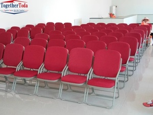 Chaise de conférence pliable avec tablette d'écriture intégrée, style moderne, en fer, pour églises, salles de formation, cinémas et salles de conférence, avec assise rembourrée - Product Image 4