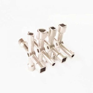 Clé triangulaire universelle multifonction 4 voies Clés <span class=keywords><strong>de</strong></span> <span class=keywords><strong>plombier</strong></span> Triangle pour armoires <span class=keywords><strong>de</strong></span> compteurs électriques à gaz Radiateurs <span class=keywords><strong>de</strong></span> purge - Product Image 4