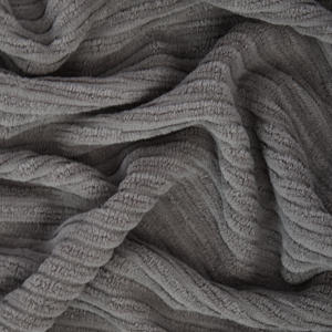 Juego de 2 Toallas de Algodón Santini con Rayas de Terciopelo, Tacto Suave, Sensación Agradable y Absorbencia Confiable - Product Image 2