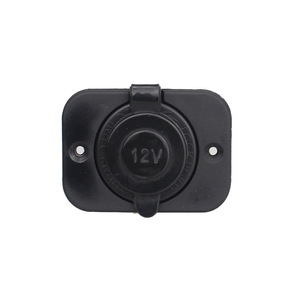 Prise allume-cigare pour voiture 12-24V IP66 étanche en plastique avec panneau de montage noir DS-1011 - Product Image 2