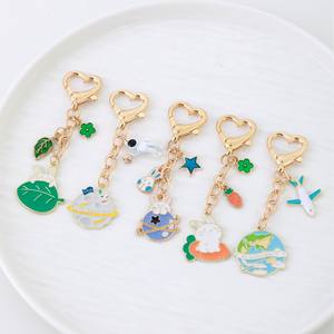 Mignon Raibbit émail enduit métal porte-clés breloque plaqué or émail porte-clés breloques émail doux porte-clés personnaliser Anime - Product Image 1