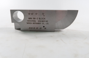 บล็อกทดสอบการสอบเทียบ NDT แบบมาตรฐานนิ้ว รุ่น Mini IIW ทำจากเหล็ก 1018 - Product Image 5
