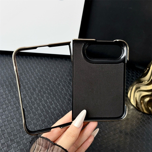 เคสโทรศัพท์แม่เหล็กแบบบางพิเศษ AG Matte Skin Feel สำหรับ iPhone Ultra 18 Fold 18 ultra  ฝาหลังแข็ง PC ชุบเคลือบ ป้องกันแรงกระแทก - Product Image 4