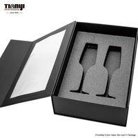 Boîte cadeau magnétique à couvercle articulé noir mat personnalisée, boîte cadeau en carton rigide pour spiritueux avec insert en mousse EPE et logo UV sélectif