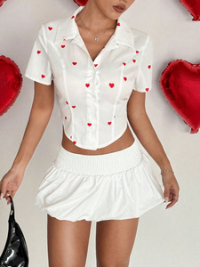 Blusa informal de manga corta para mujer con estampado de corazones, diseño de moda, camisa para uso diario al aire libre - Product Image 2