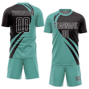 Ensemble d'uniformes de football personnalisés de haute qualité – Maillot et short de l'équipe signature, vêtements de sport tendance, approvisionnement direct usine - Product Image 3