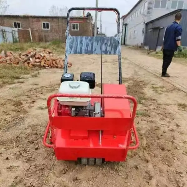 Aireador Máquina de césped Púa hueca Aireador de núcleo de césped Máquina de descorazonador de césped Proporcionada Cultivador automático China Gasolina 180 500mm